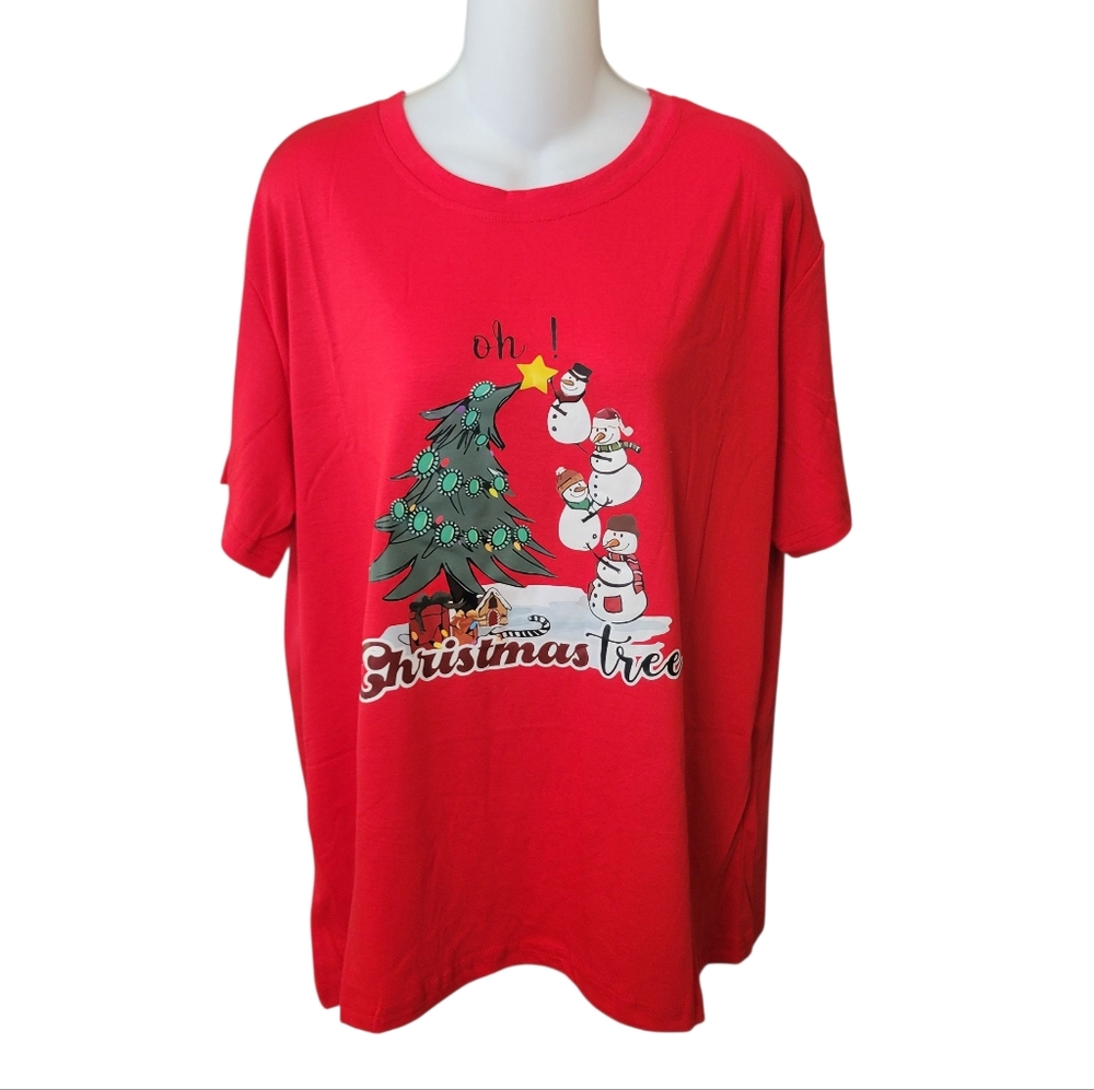 Oh, Christmas Tree Red Graphic Short Sleeve T-Shirt - NIP